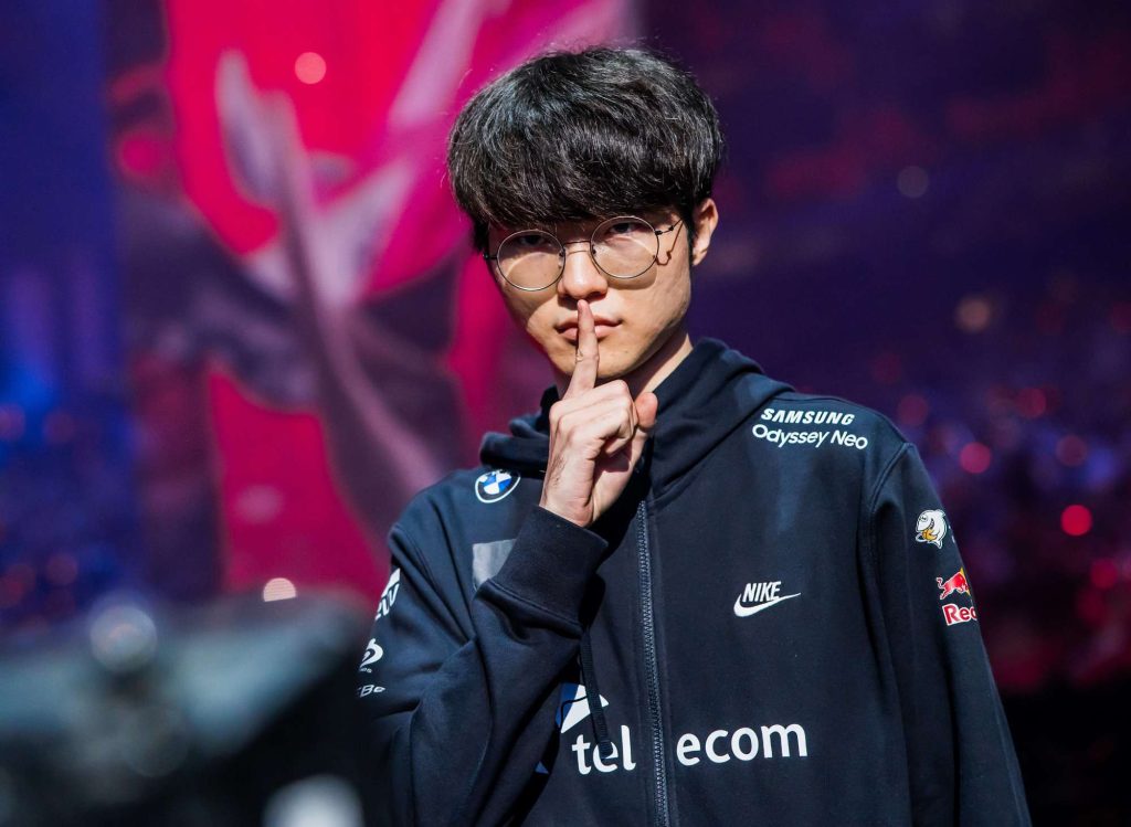 Faker : Người đội trưởng và là 1 phần không thể thiếu của lịch sử T1